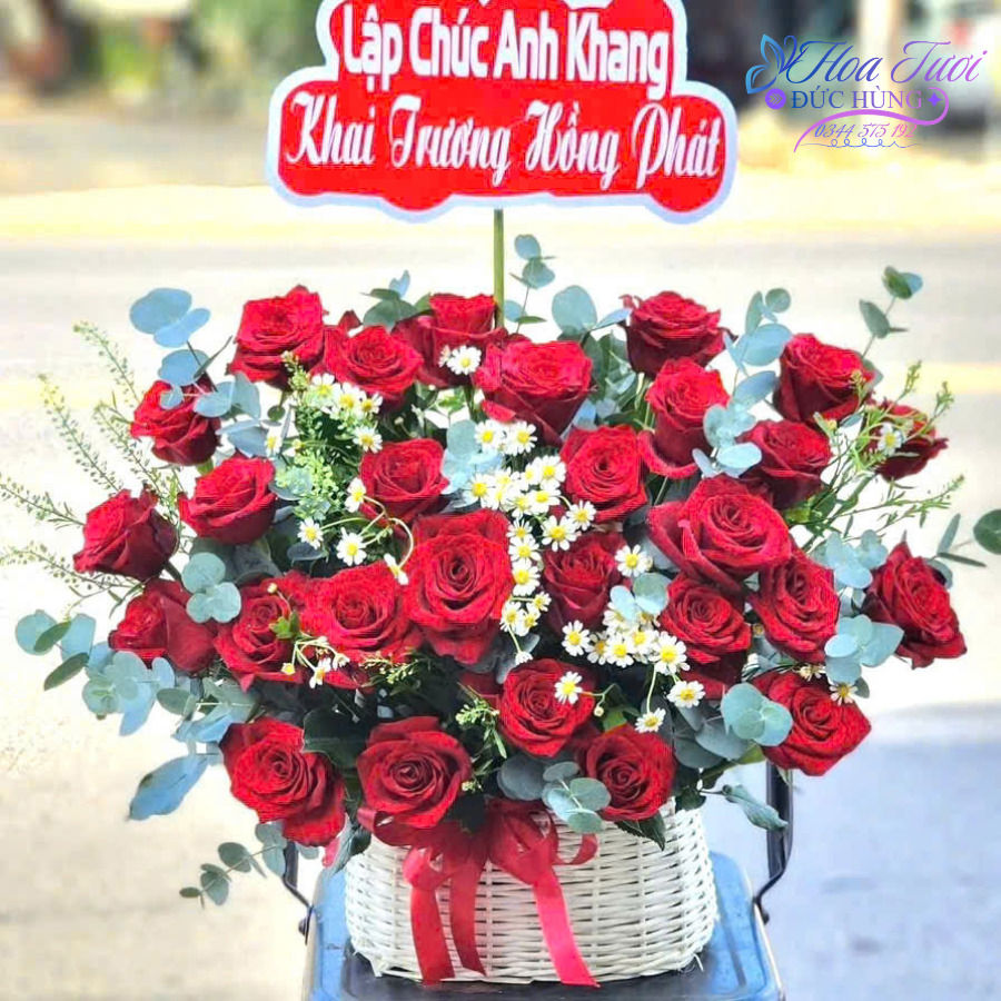 Giỏ Hoa Chúc Mừng Màu Đỏ